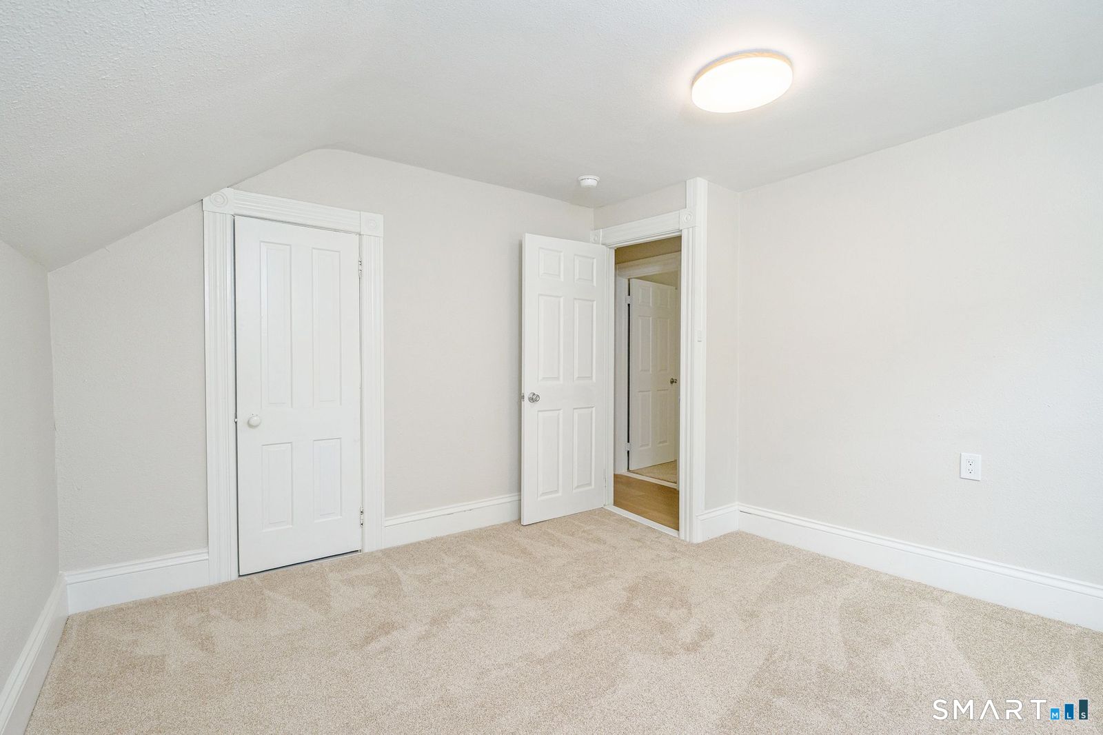 193 East Franklin Street Killingly CT 06239