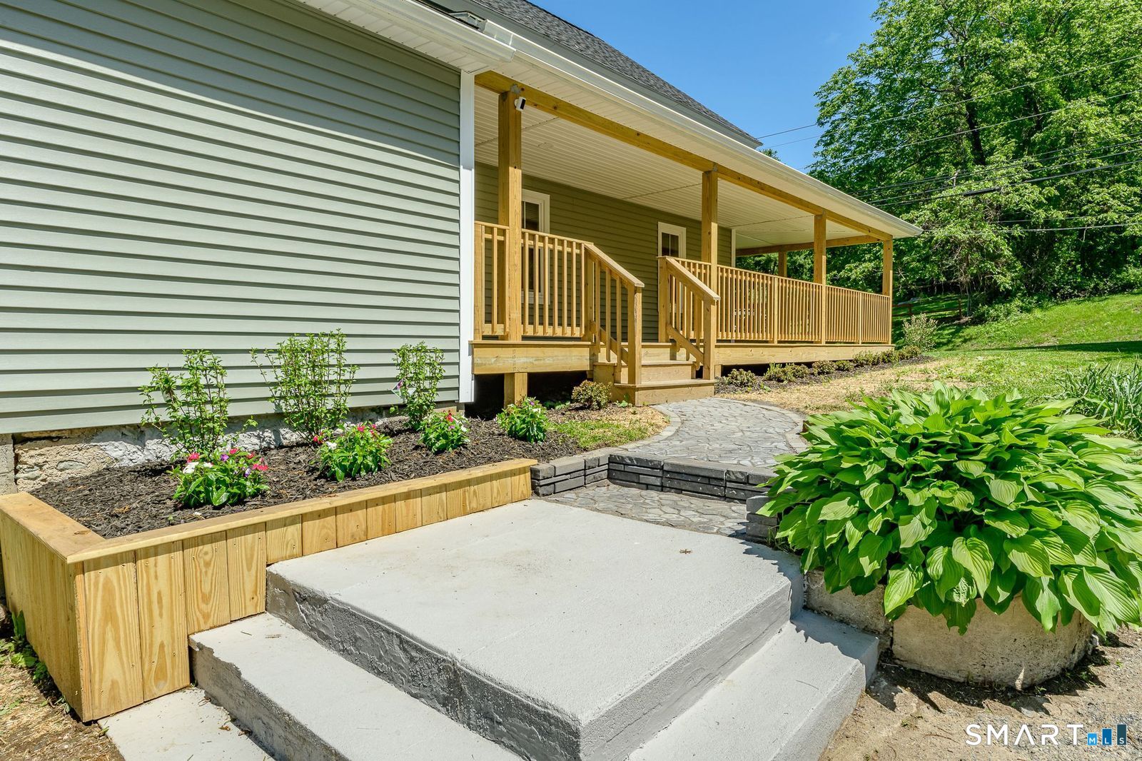 193 East Franklin Street Killingly CT 06239