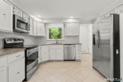 2190 Huntington Turnpike Trumbull CT 06611