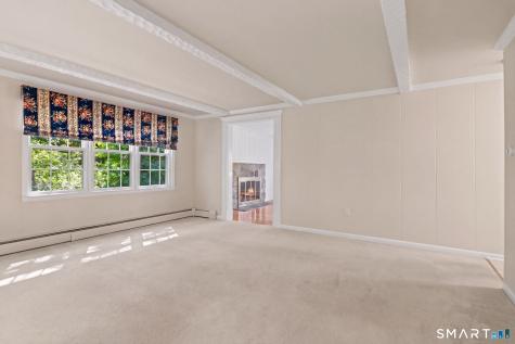 2190 Huntington Turnpike Trumbull CT 06611
