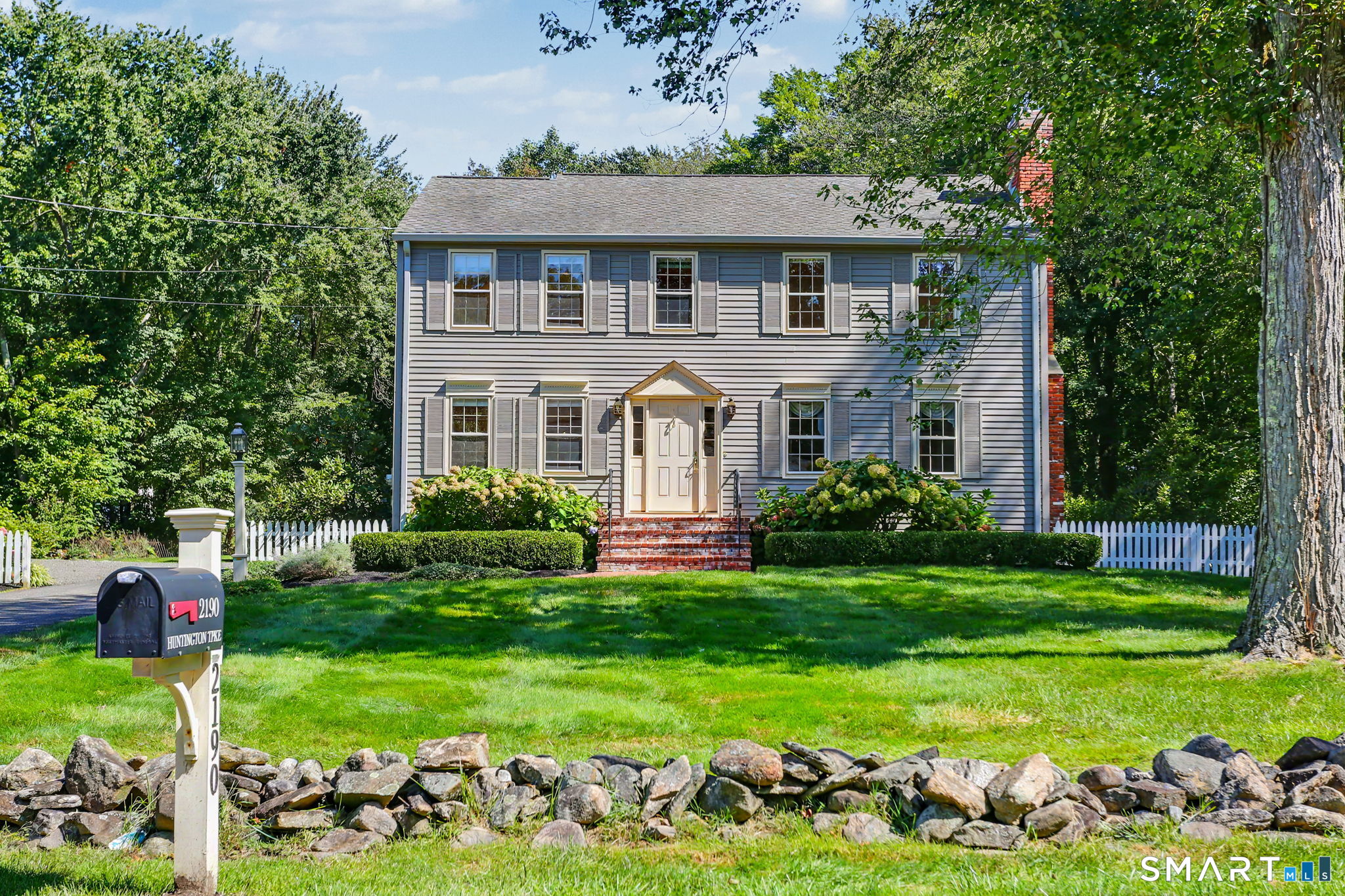 2190 Huntington Turnpike Trumbull CT 06611
