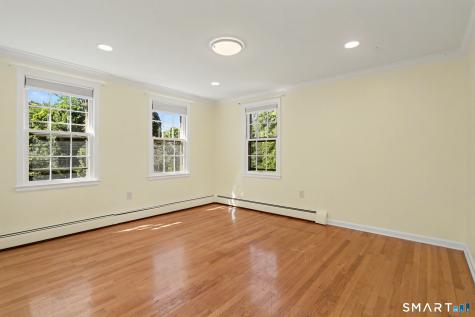 2190 Huntington Turnpike Trumbull CT 06611
