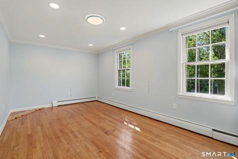 2190 Huntington Turnpike Trumbull CT 06611