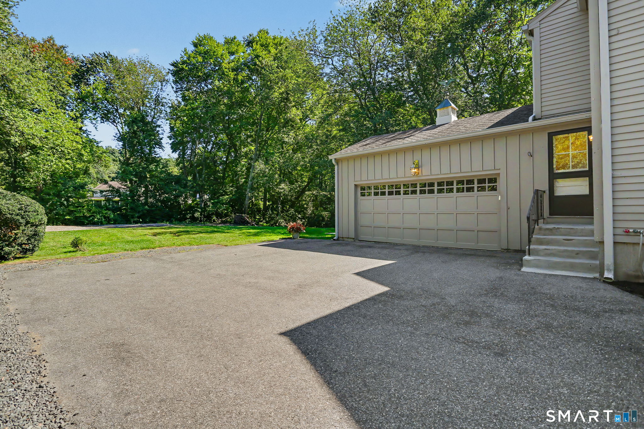 2190 Huntington Turnpike Trumbull CT 06611