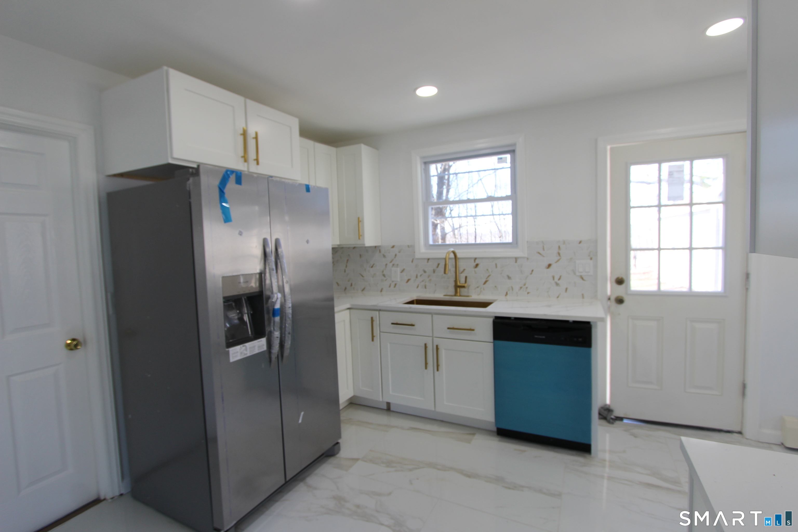 52 Glen Haven Road New Haven CT 06513