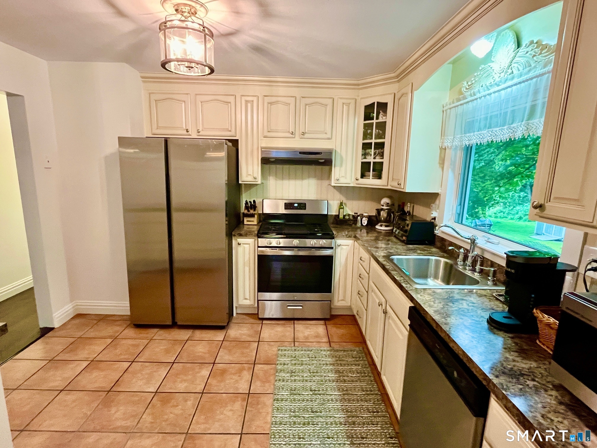6 Cherry Heights Terrace Newtown CT 06482