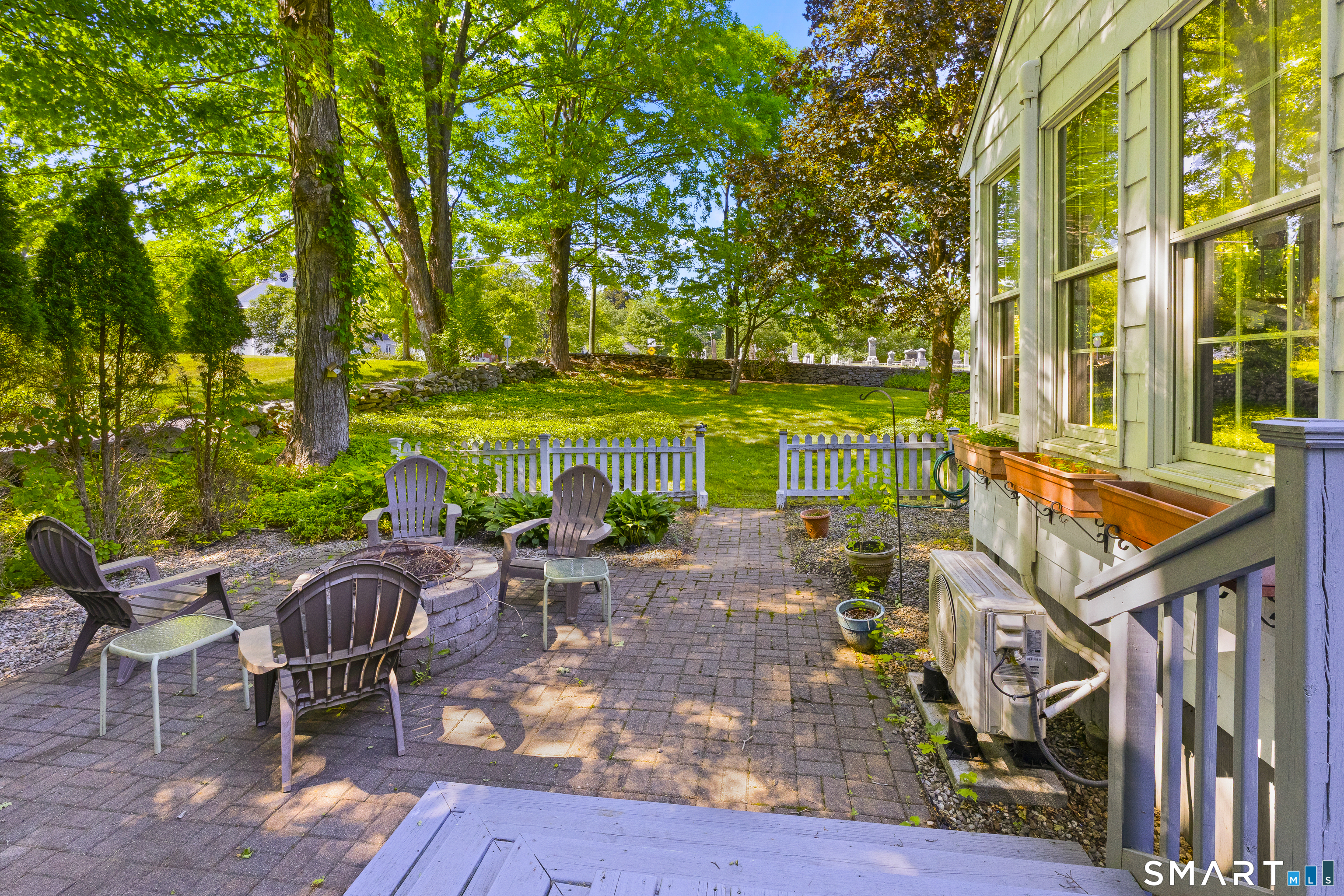 229 Woodstock Road Woodstock CT 06281