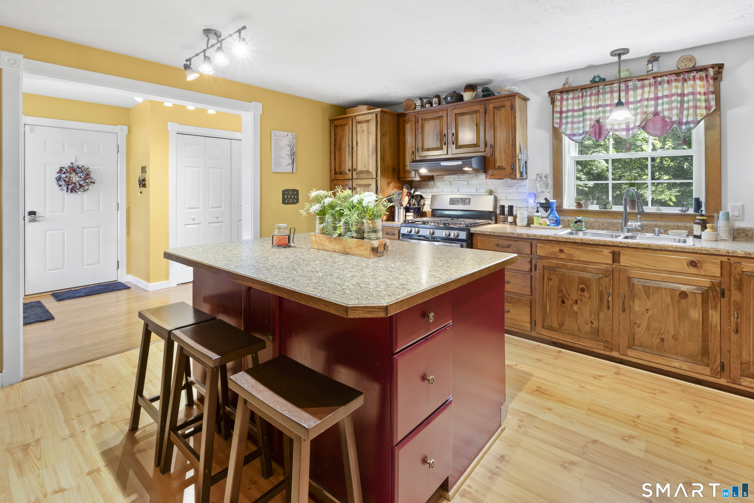 229 Woodstock Road Woodstock CT 06281