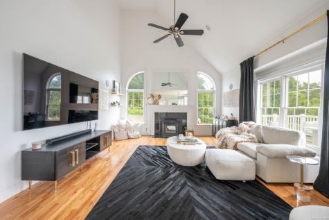 557 Upper Grassy Hill Road Woodbury CT 06798