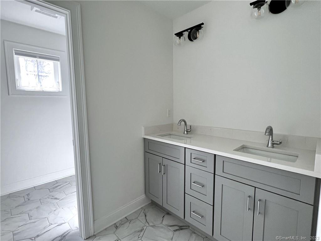 9 Melrose Drive Cheshire CT 06410