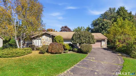 28 Angela Drive Wethersfield CT 06109