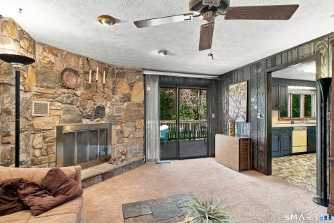 28 Angela Drive Wethersfield CT 06109