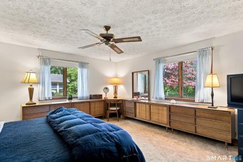 28 Angela Drive Wethersfield CT 06109