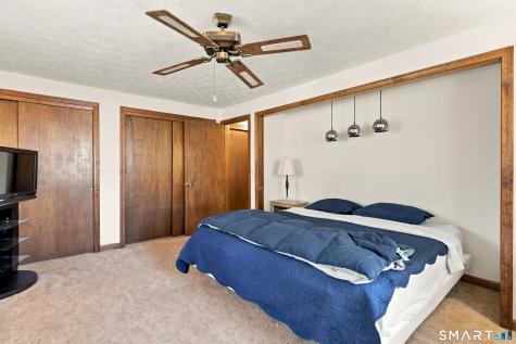 28 Angela Drive Wethersfield CT 06109