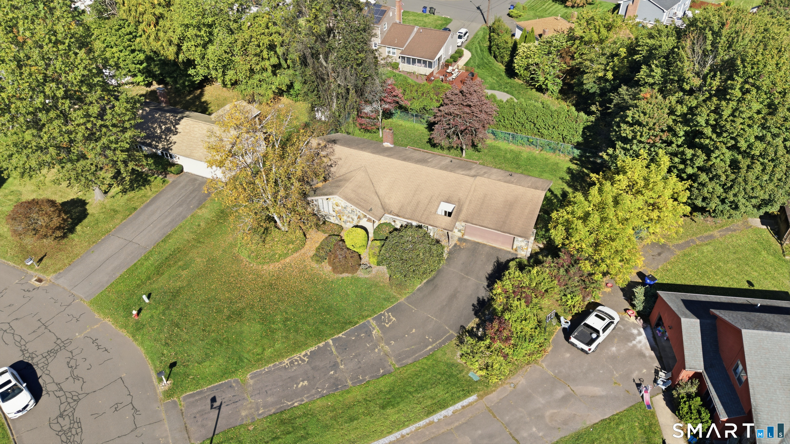 28 Angela Drive Wethersfield CT 06109