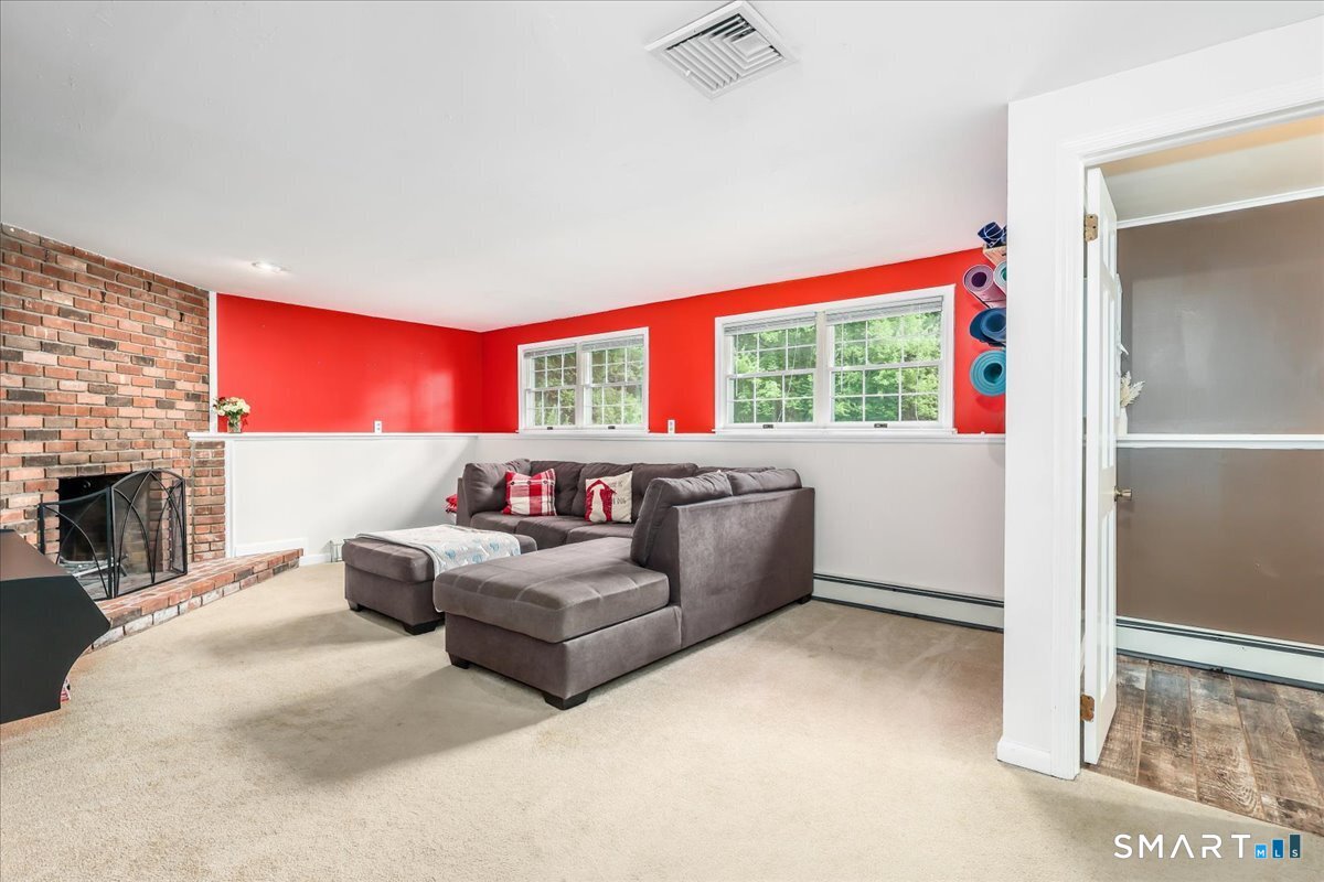 9 Richconn Drive New Milford CT 06776
