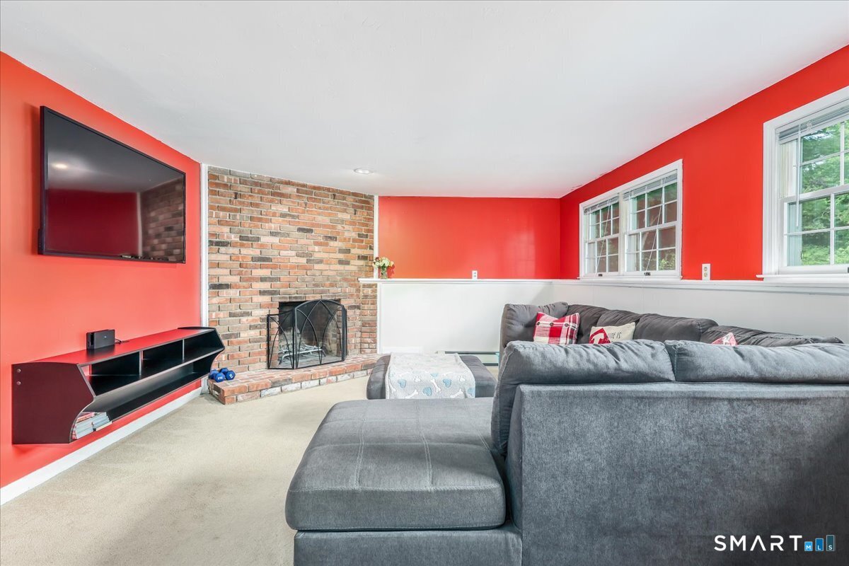 9 Richconn Drive New Milford CT 06776