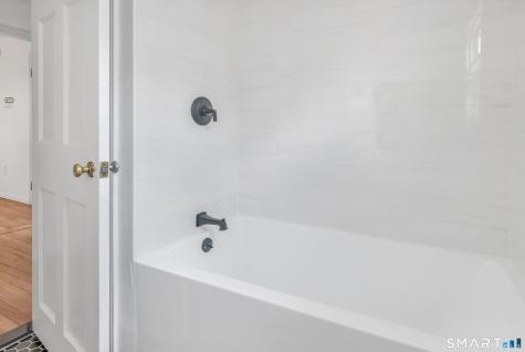 108 Ivy Street Branford CT 06405