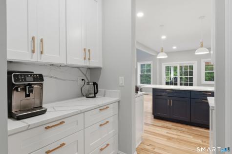 18 Bsullak Road Barkhamsted CT 06063