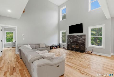 18 Bsullak Road Barkhamsted CT 06063