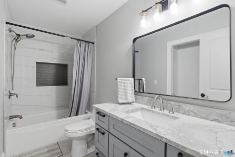 18 Bsullak Road Barkhamsted CT 06063