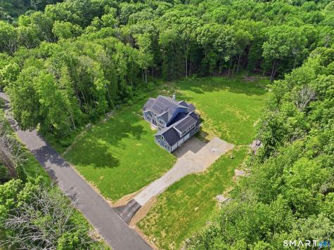 18 Bsullak Road Barkhamsted CT 06063