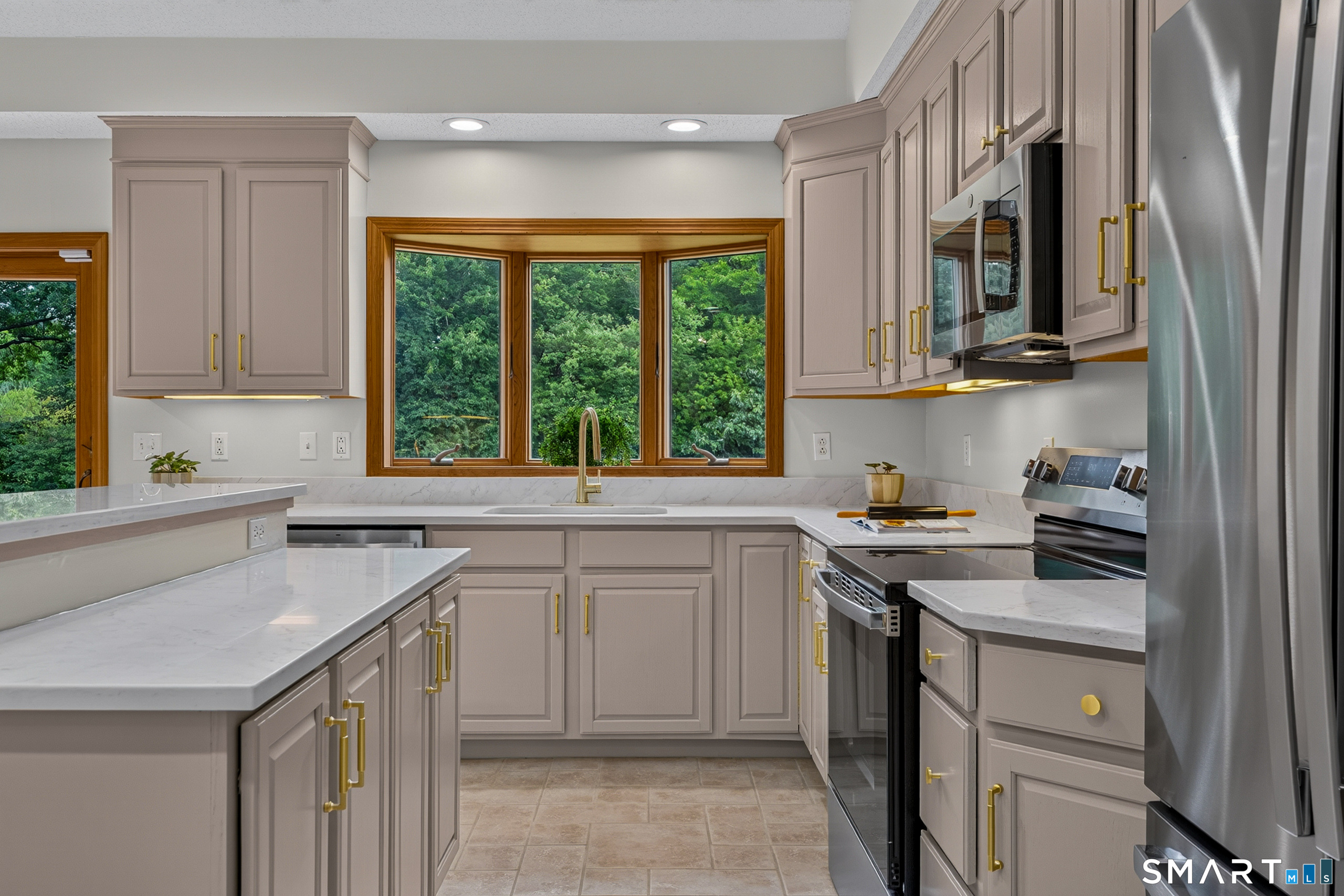 32 Deer Meadow Tolland CT 06084