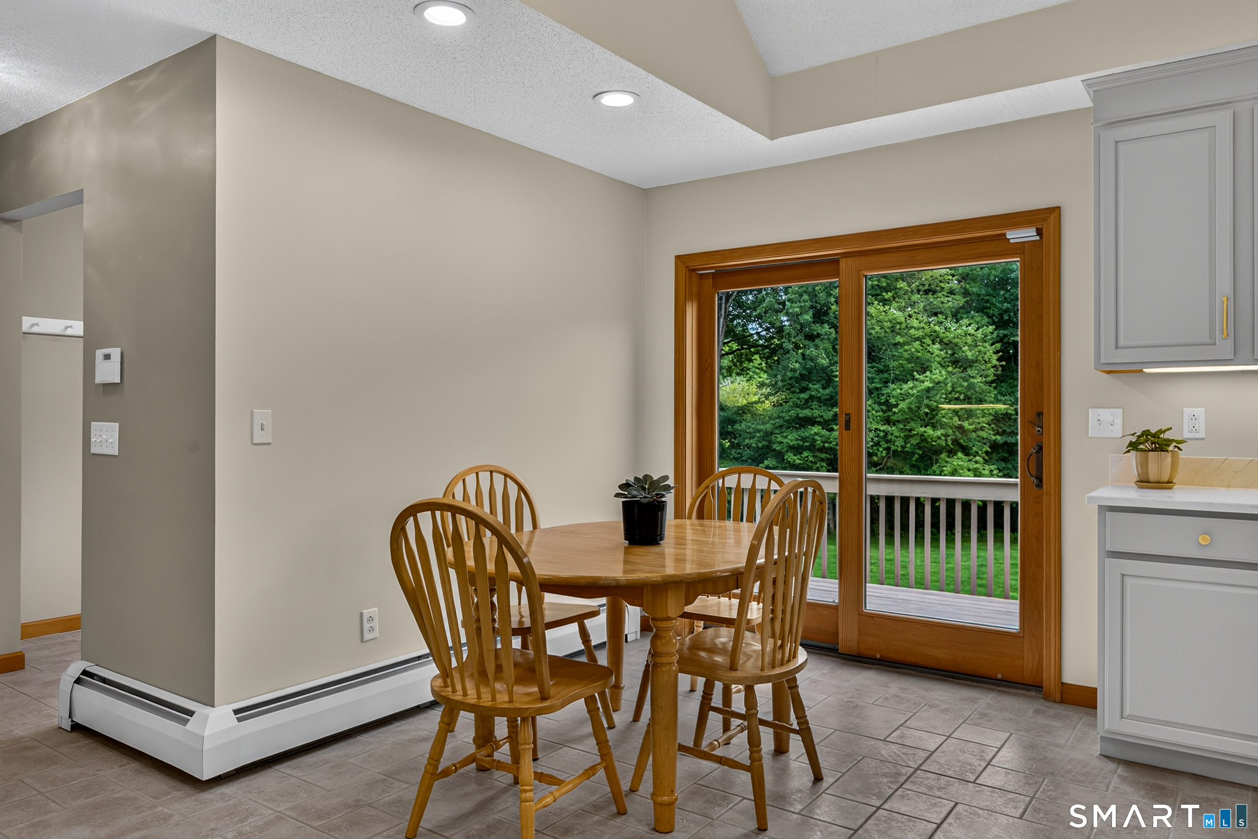 32 Deer Meadow Tolland CT 06084