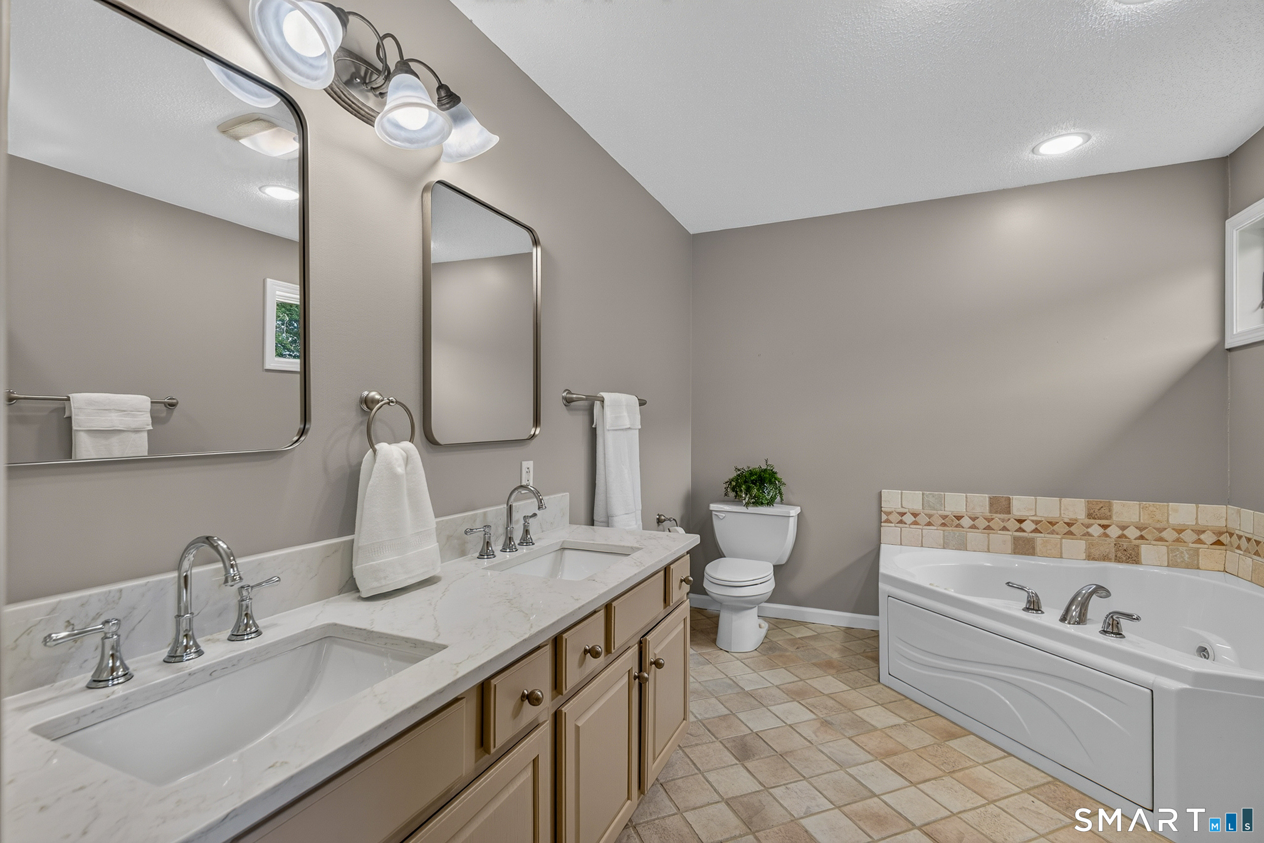 32 Deer Meadow Tolland CT 06084