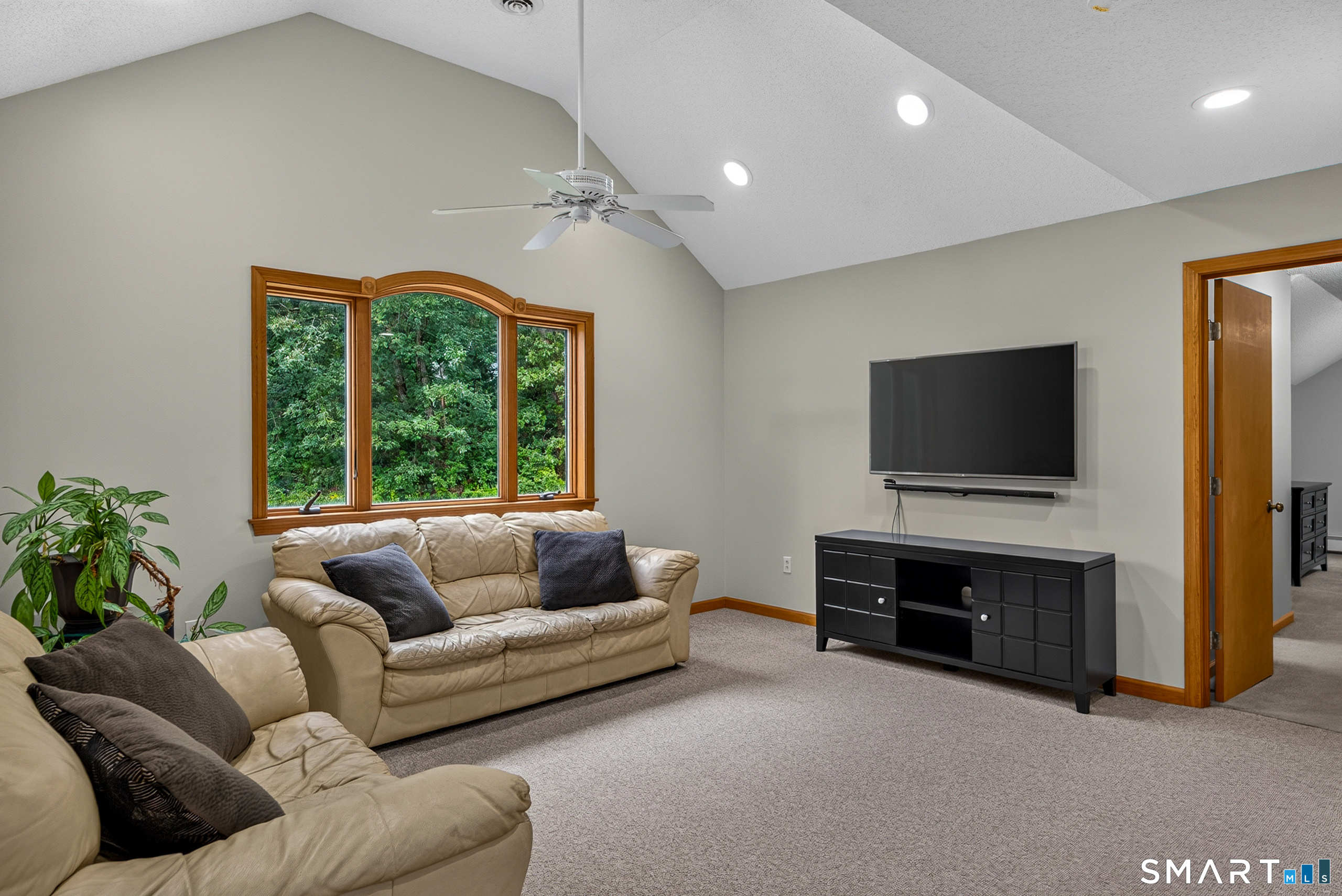 32 Deer Meadow Tolland CT 06084