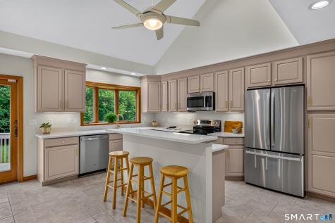 32 Deer Meadow Tolland CT 06084