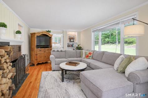 141 Head Of Meadow Road Newtown CT 06470