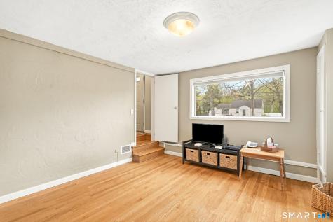 172 Pool Road North Haven CT 06473