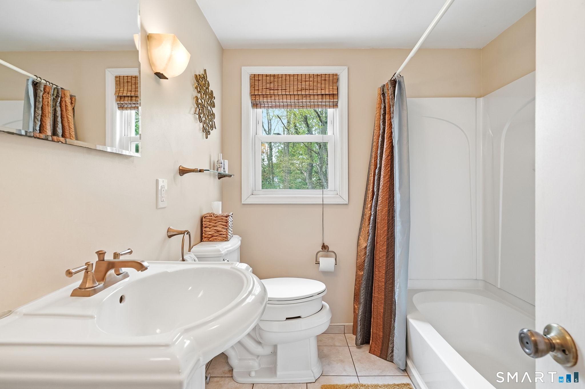 172 Pool Road North Haven CT 06473
