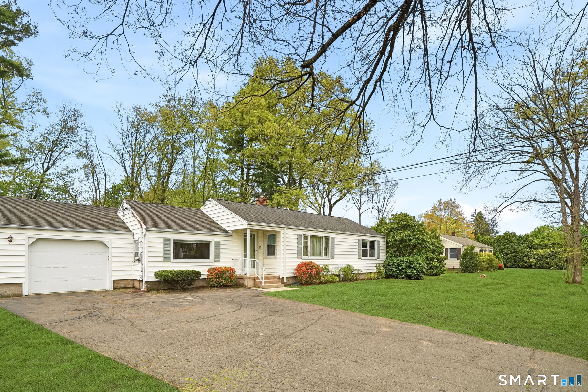 172 Pool Road North Haven CT 06473