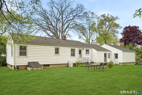 172 Pool Road North Haven CT 06473
