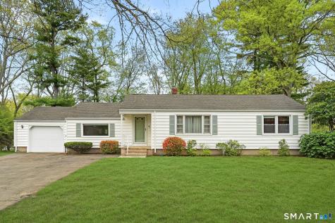172 Pool Road North Haven CT 06473