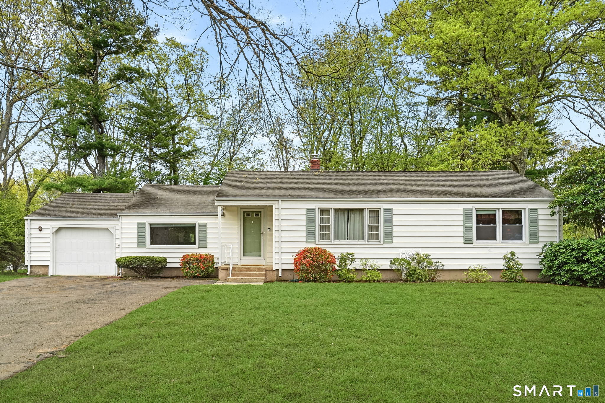 172 Pool Road North Haven CT 06473
