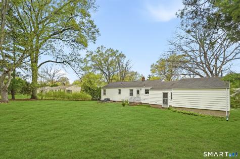 172 Pool Road North Haven CT 06473