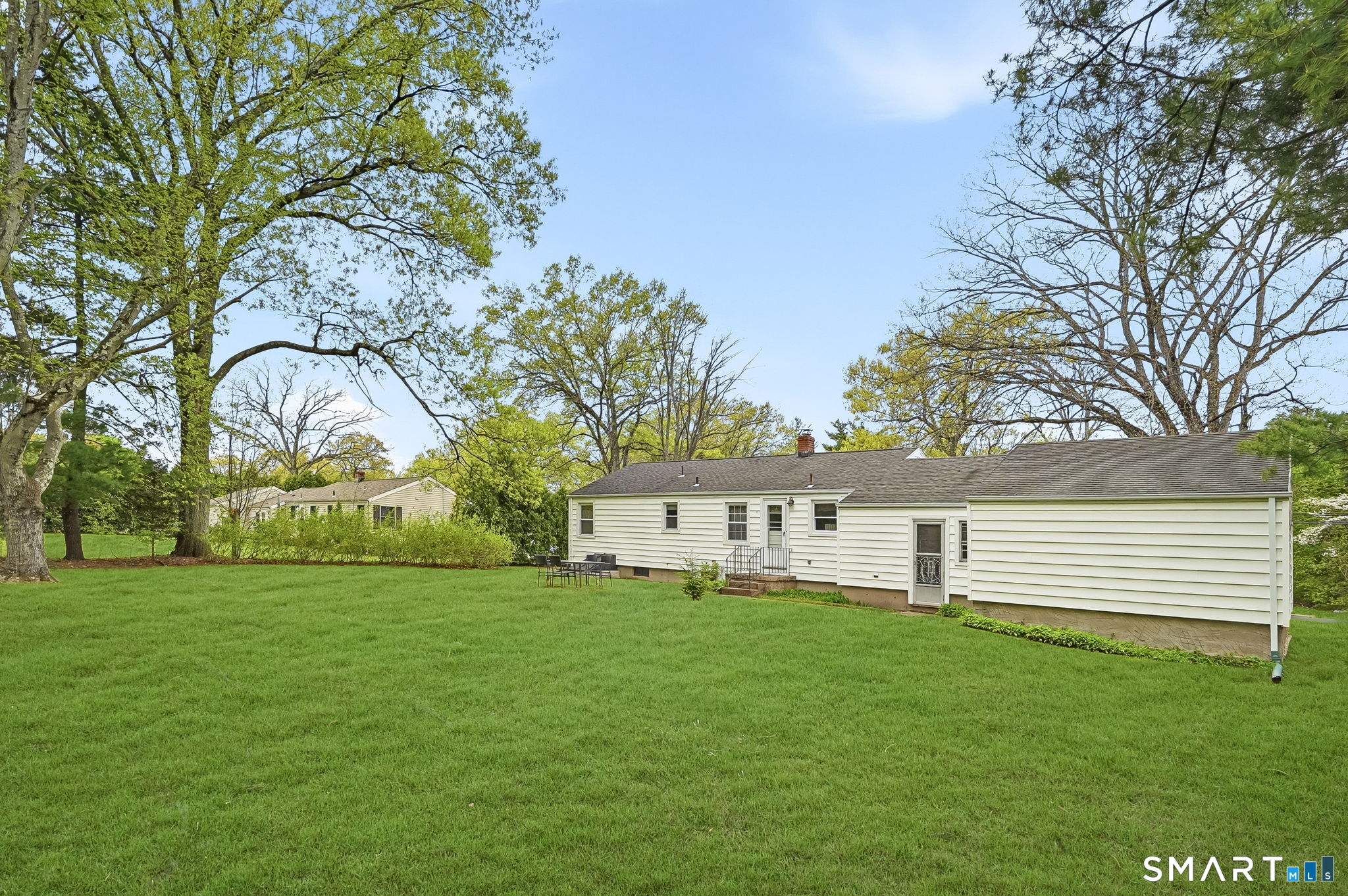172 Pool Road North Haven CT 06473