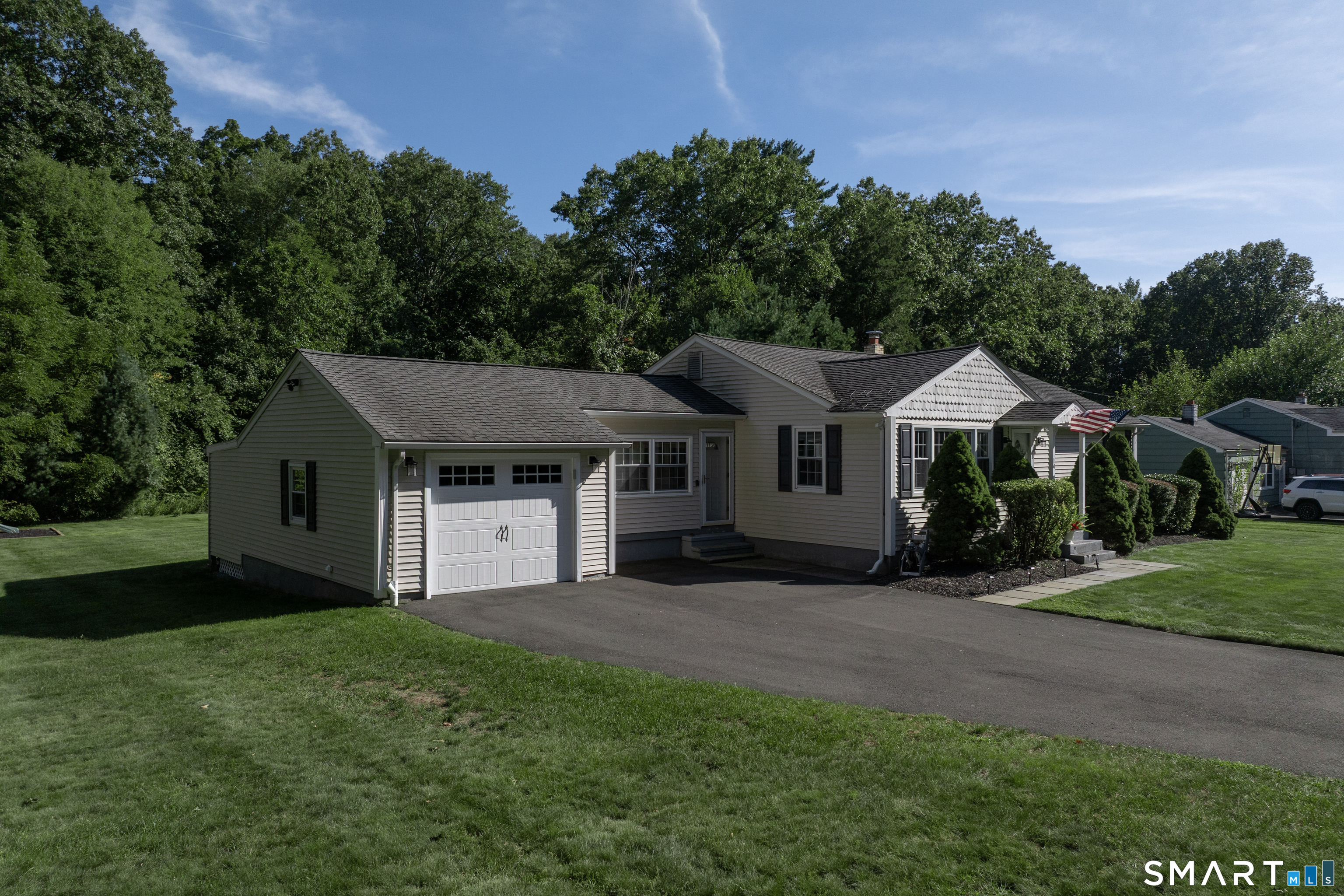 14 Shaw Drive North Haven CT 06473