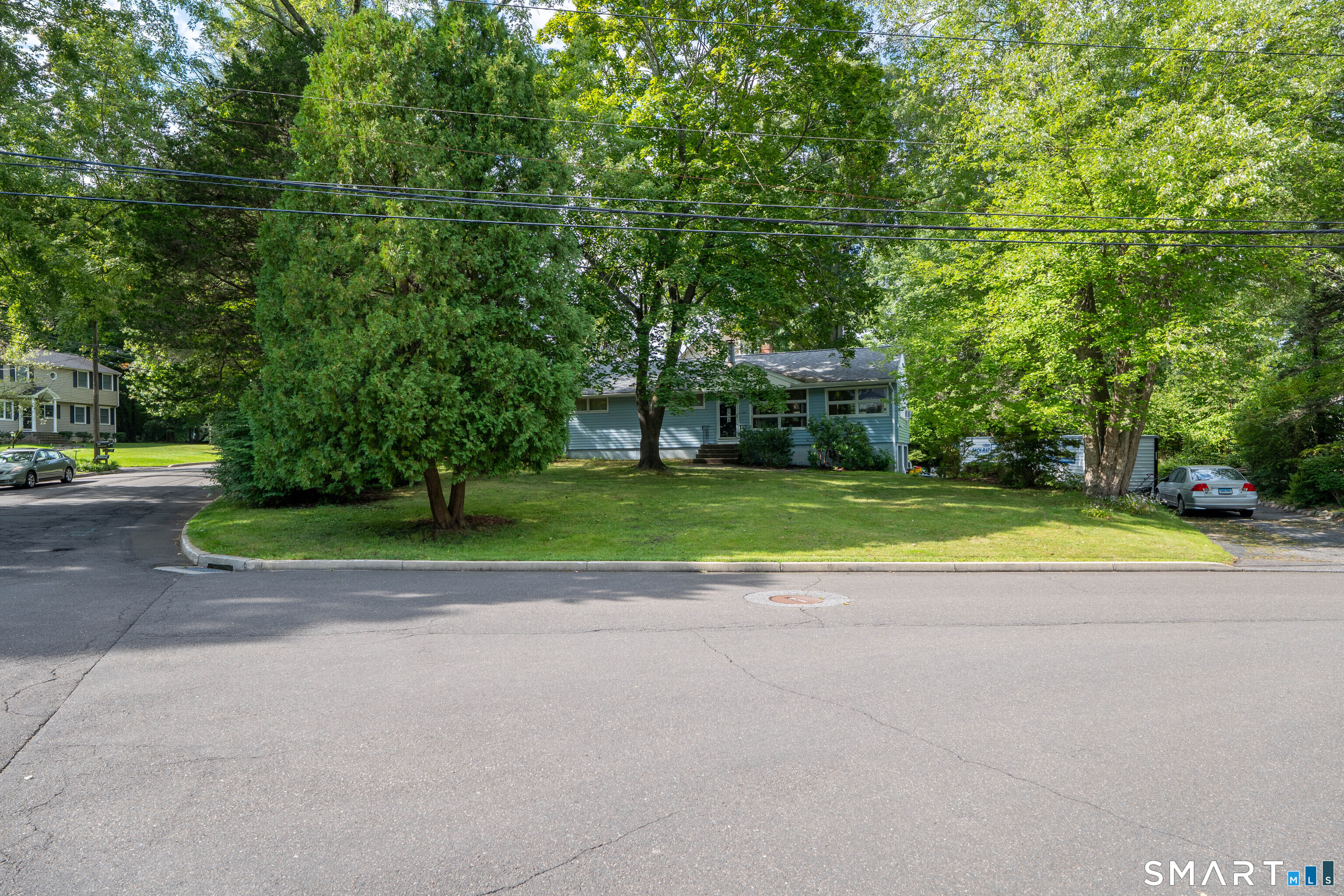 102 Glen Ridge Road Fairfield CT 06825