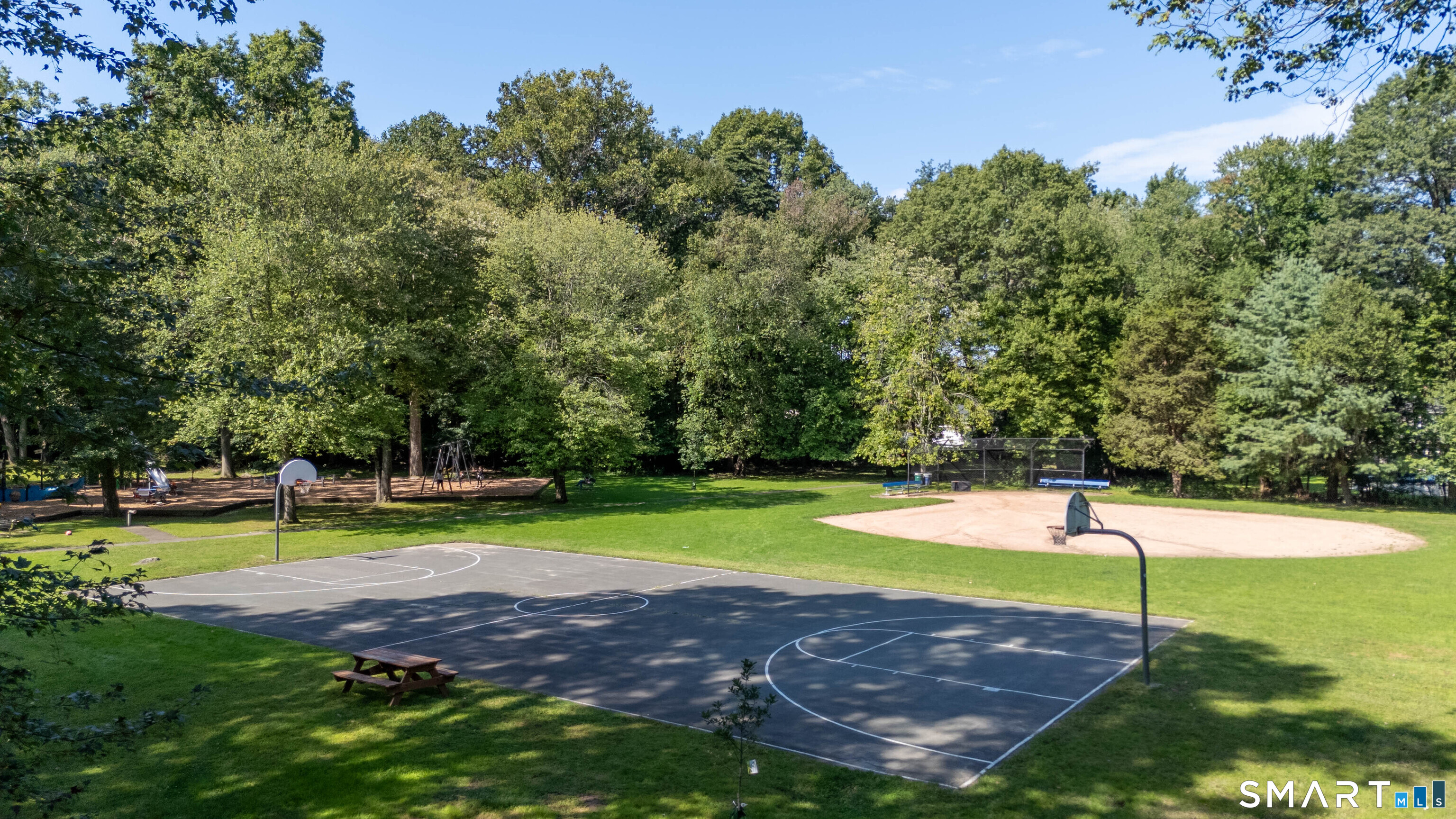 102 Glen Ridge Road Fairfield CT 06825