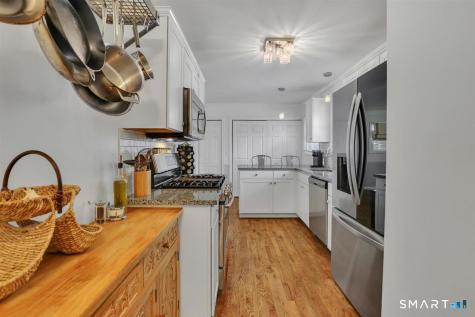 30 Quaker Lane Southington CT 06489