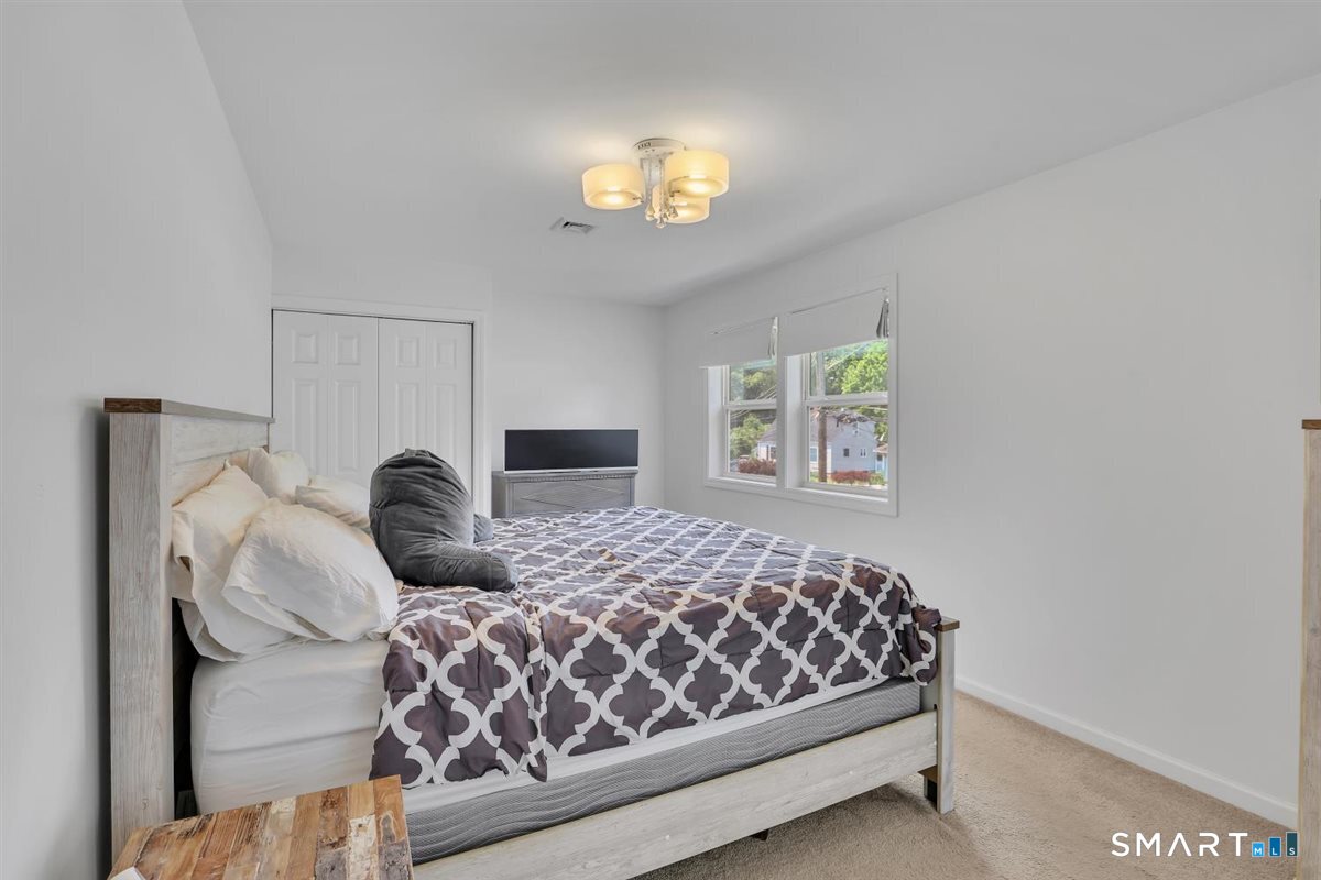 30 Quaker Lane Southington CT 06489