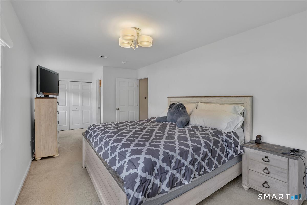 30 Quaker Lane Southington CT 06489