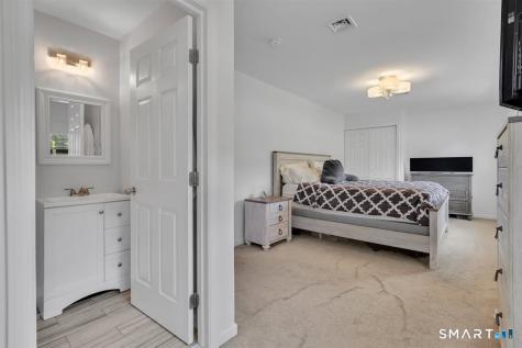 30 Quaker Lane Southington CT 06489