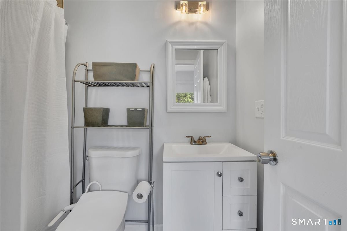30 Quaker Lane Southington CT 06489