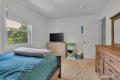 30 Quaker Lane Southington CT 06489
