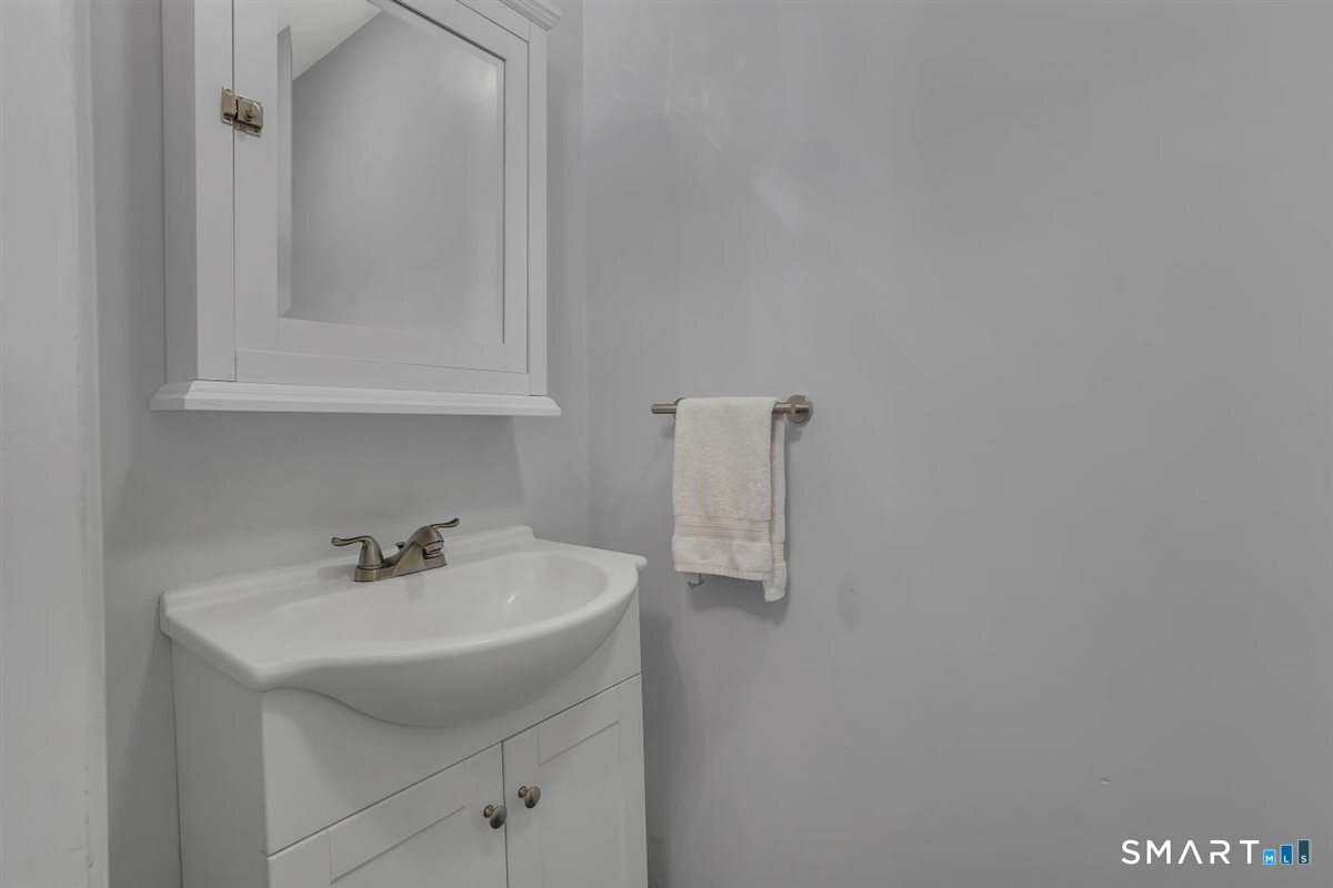 30 Quaker Lane Southington CT 06489